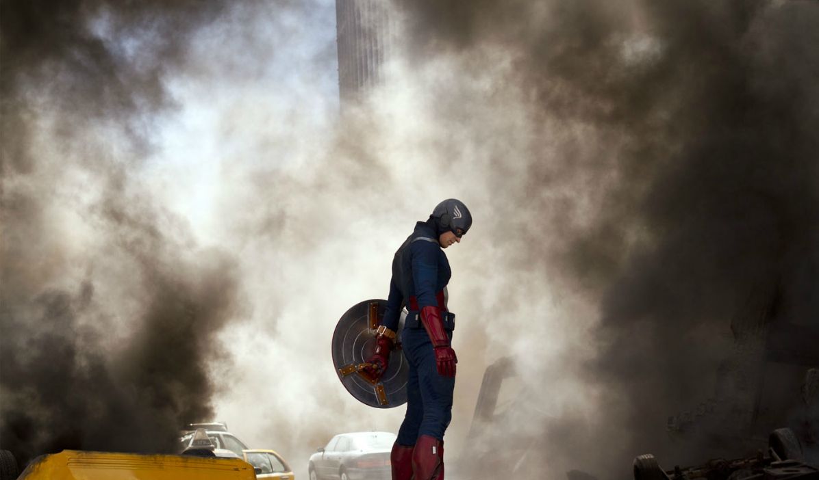 Los vengadores en 2026: el instante en que el espectáculo aprendió a mirarse a sí mismo
