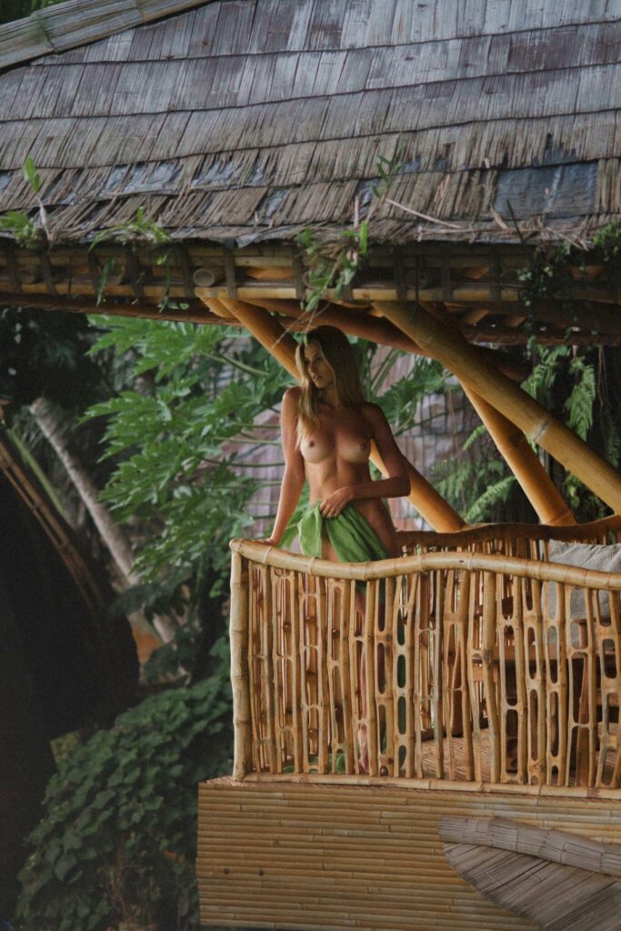 Natalia-Roser-Topless-33-1365x2048-1-683x1024 NATALIE ROSER desnuda para Passionatte