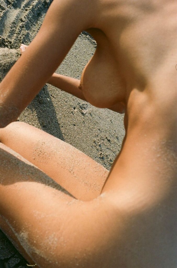 Nereyda-Bird-by-Eric-Jamieson-for-Osphilia-12-768x1161-1-677x1024 Nereyda Bird desnuda para Passionatte