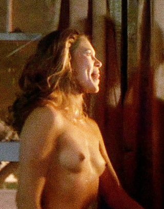 Kathleen-Turner-nude-topless-bush-and-sex-Body-Heat-1981-hd1080p-BluRay-6-995x498-fotor-202309048275