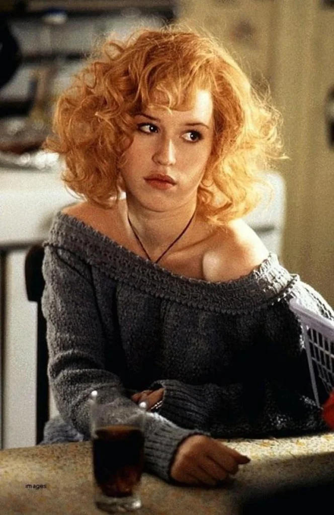 Molly-Ringwald-desnuda-1-664x1024 Molly Ringwald desnuda la esencia pura de los 80s