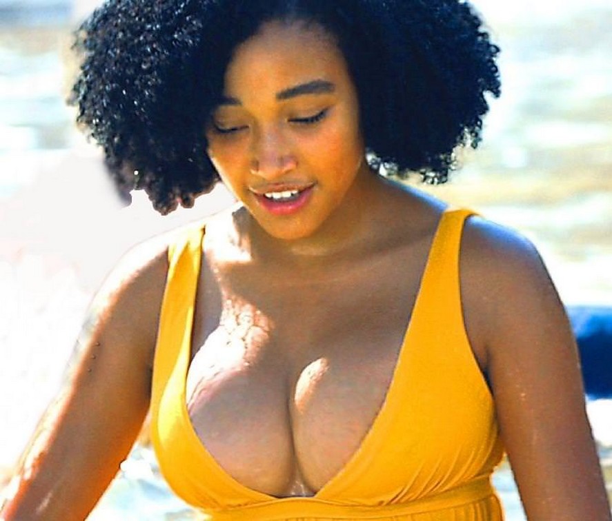 Amandla Stenberg desnuda en topless sus perfectas tetas | The Acolyte Star Wars