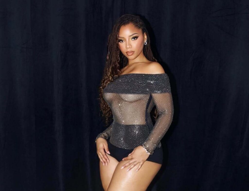 jNbMm3KG_o-1024x785 Chloe y Halle Bailey desnudas como sirenitas