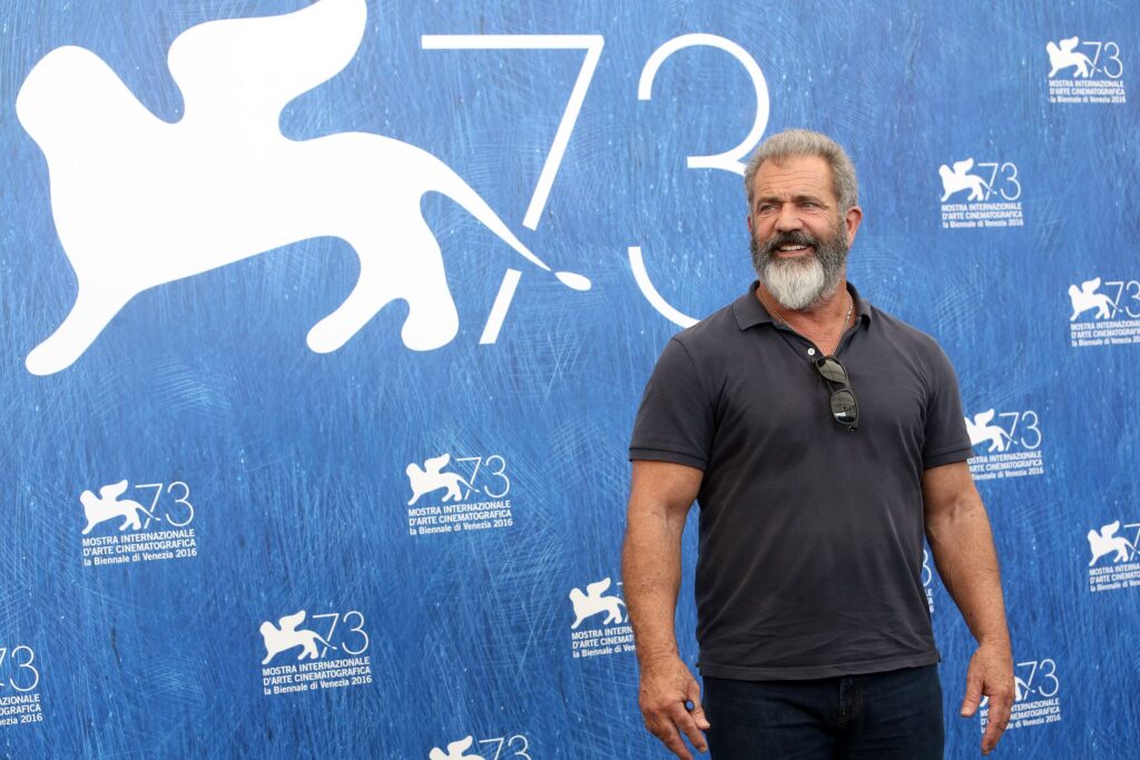 mel-gibson-attends-a-photocall-for-hacksaw-ridge-during-the-news-photo-1590050601