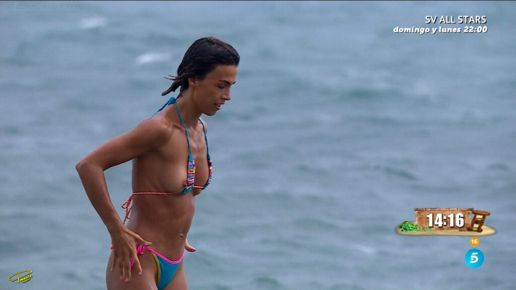 8BeVTRUu_o-1024x576 Mujeres de reality desnudas: el erotismo televisado y su impacto en la audiencia | Supervivientes, Los vecinos de la casa de al lado, LIDLT, Gran Hermano, Secret Story...