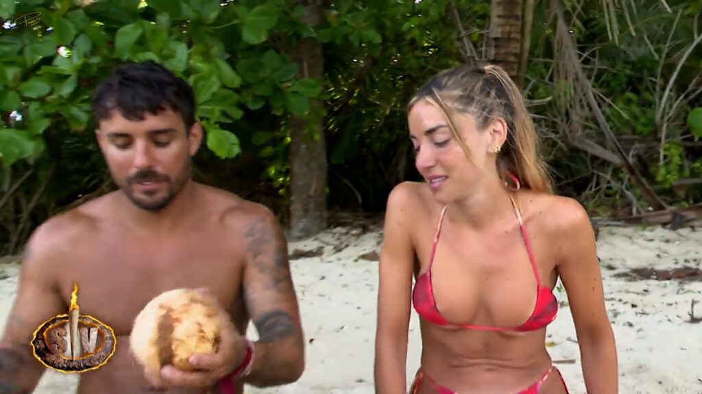 AwcuTpRP_o-1024x576 Mujeres de reality desnudas: el erotismo televisado y su impacto en la audiencia | Supervivientes, Los vecinos de la casa de al lado, LIDLT, Gran Hermano, Secret Story...