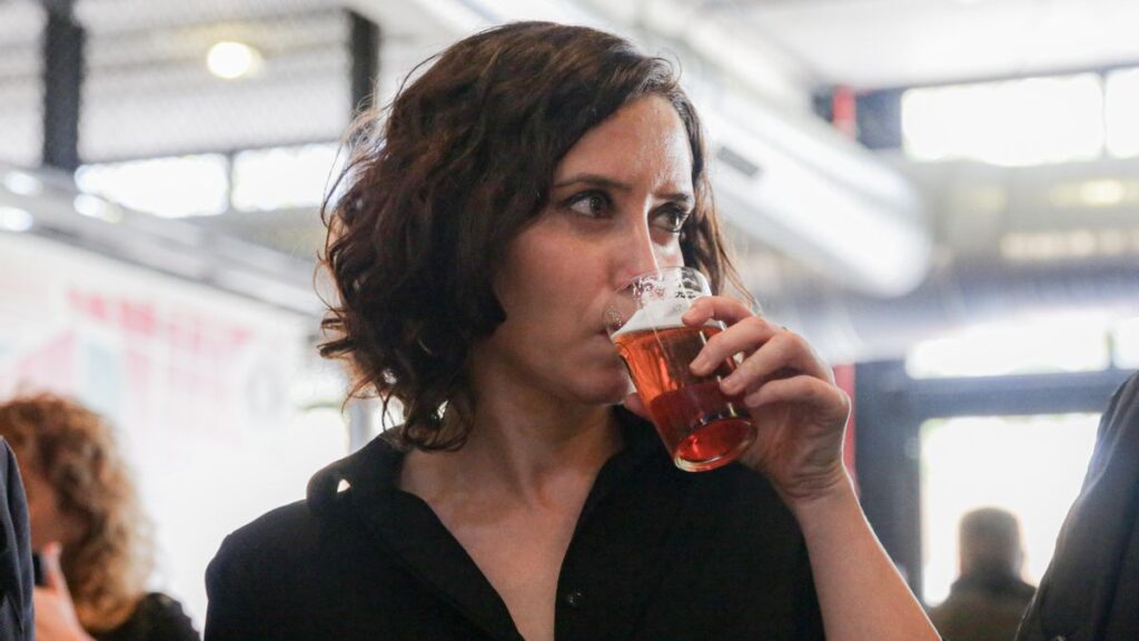 5f65f96b-091a-4d58-9afe-ea2df0845753_16-9-discover-aspect-ratio_default_0-1024x576 Ayuso y el alcohol se dan la mano