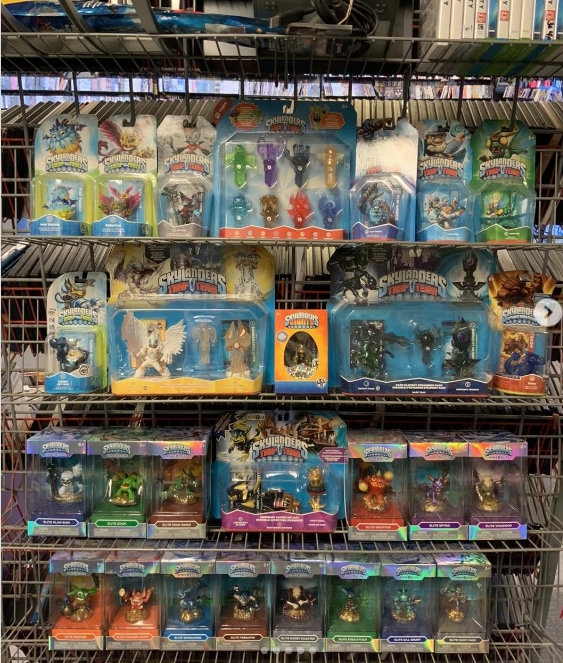 Captura-de-pantalla_3-6-2025_205118_www.instagram.com_ Skylanders: cromatismo perdido de una infancia mercurial