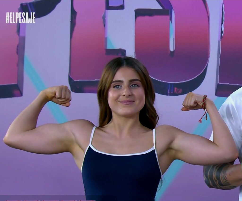 Gwu2NljWUAEMUVA-1024x853 Roro Bueno desnuda en La velada del año 5