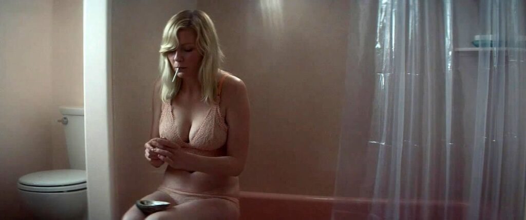 3-34-1024x429 El susurro del agua: el desnudo de Kirsten Dunst en Todas las cosas buenas y el erotismo que no pidió permiso
