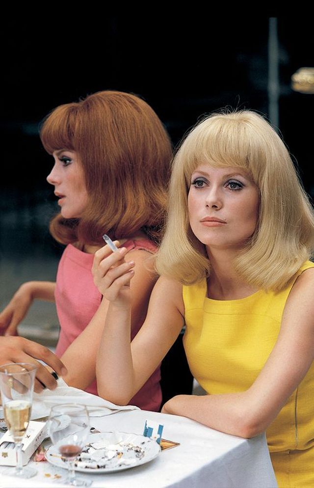 francoise-dorleac-and-catherine-deneuve-10 Hermosas fotografías de Françoise Dorléac y su hermana Catherine Deneuve en la década prodigiosa
