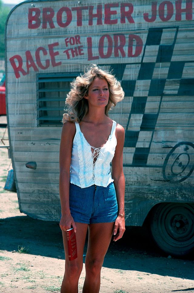 young-farrah-fawcett-15 Farrah Fawcett en su esplendor: fotografías deslumbrantes de los años setenta y ochenta
