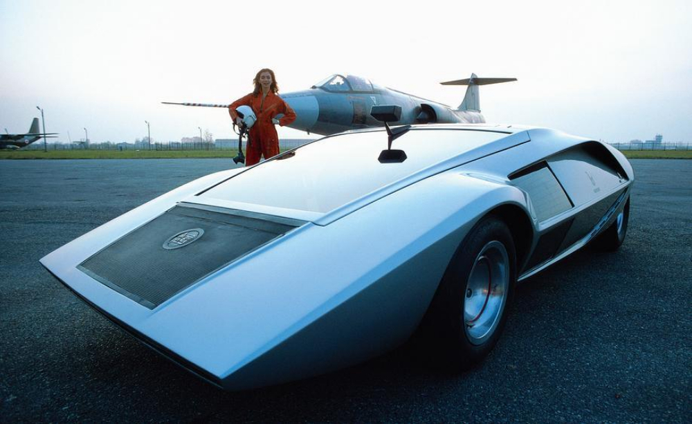 1970-lancia-stratos-zero-12 1970 Lancia Stratos Zero: el icono vanguardista de la era wedge