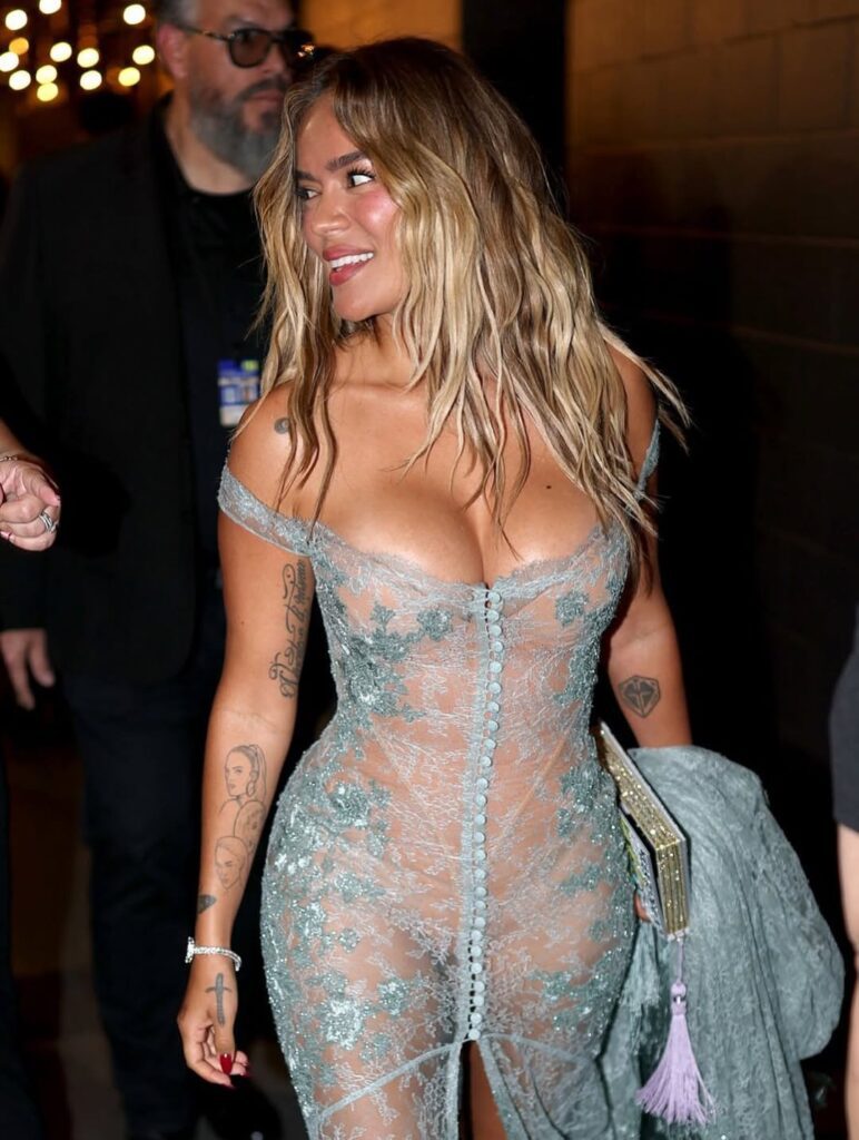 624770506_17941208799113007_3647757487174527923_n-772x1024 Karol G desnuda ante su nuevo disco