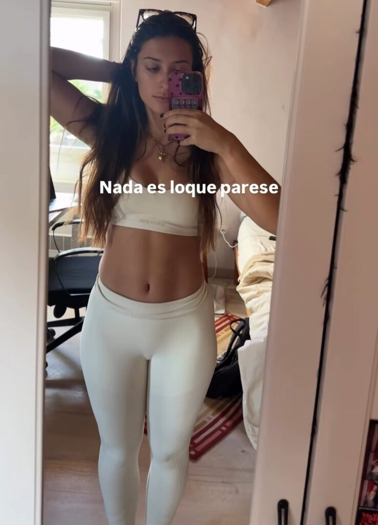 IMG_20251207_020204-738x1024 Sofia Matos desnuda y descarada