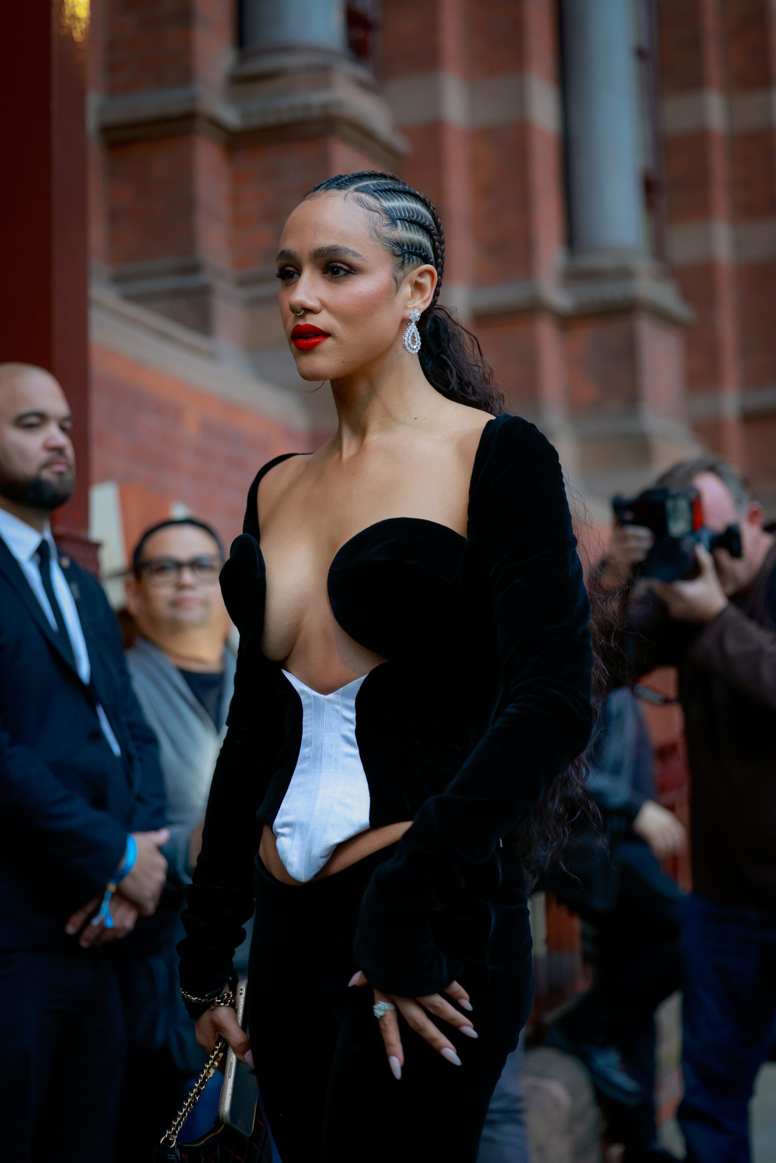 Nathalie Emmanuel desnuda