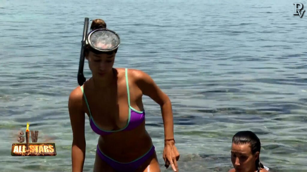 zHNb6LSt_o-1024x576 Mujeres de reality desnudas: el erotismo televisado y su impacto en la audiencia | Supervivientes, Los vecinos de la casa de al lado, LIDLT, Gran Hermano, Secret Story...