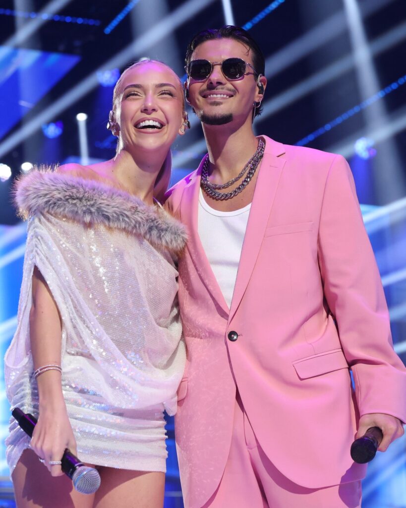 1761754853332-819x1024 Ana Mena desnuda todos sus "talentos" insondables en 'Lárgate'