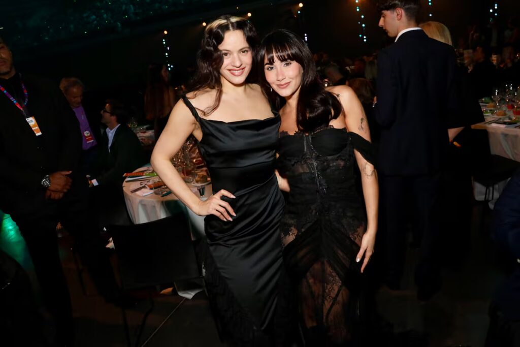 ZH2SNJEHGJDYTPDHCFNEFZ3B5M-1024x683 Aitana OT desnuda culazo en concierto junto a Plex