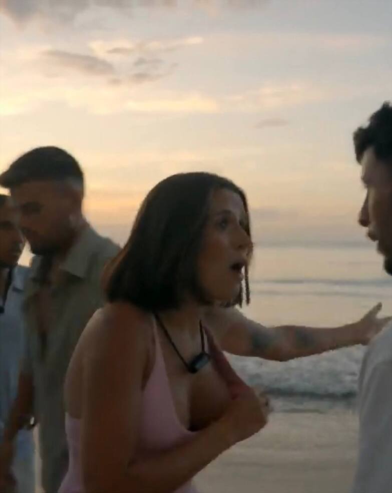 3069BD618C1E690F30721C690F3070 Descuidos y Desnudos en 'La isla de las tentaciones 9' | Sandra, Claudia, Nieves, Helena, Almudena, Cristina, Mara, Vita, Soraya, Noelia, Olatz, Estefanía, Alba | Culos, trios y tetas