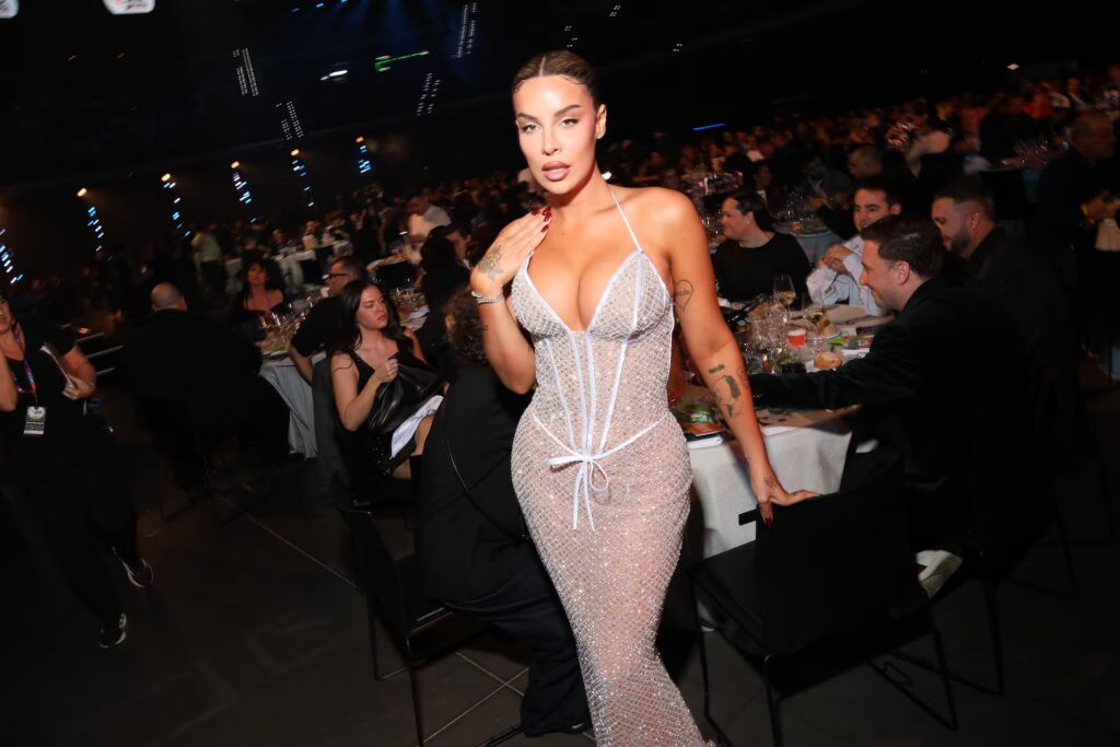 CZRHWNGBDVGMJH2HDPKPMKDVBI-1024x683 Jedet al desnudo con Rosalía en la noche de la música pop