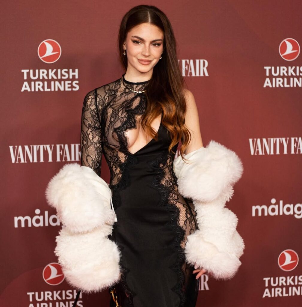 IMG_8539-1008x1024 Agostina Goñi desnuda entre algoritmos y cámaras