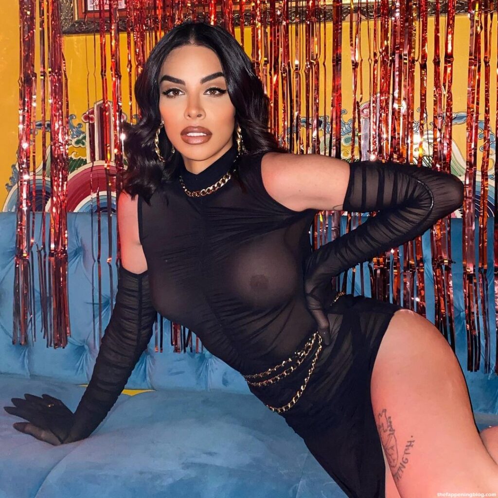 Jedet-Nude-Sexy-8-thefappeningblog.com1_-1024x1024 Jedet al desnudo con Rosalía en la noche de la música pop