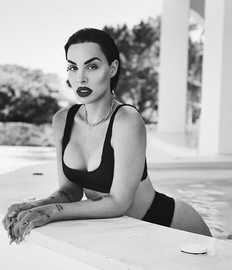 Jedet-verano-2021-12-copia-881x1024-1 Jedet al desnudo con Rosalía en la noche de la música pop