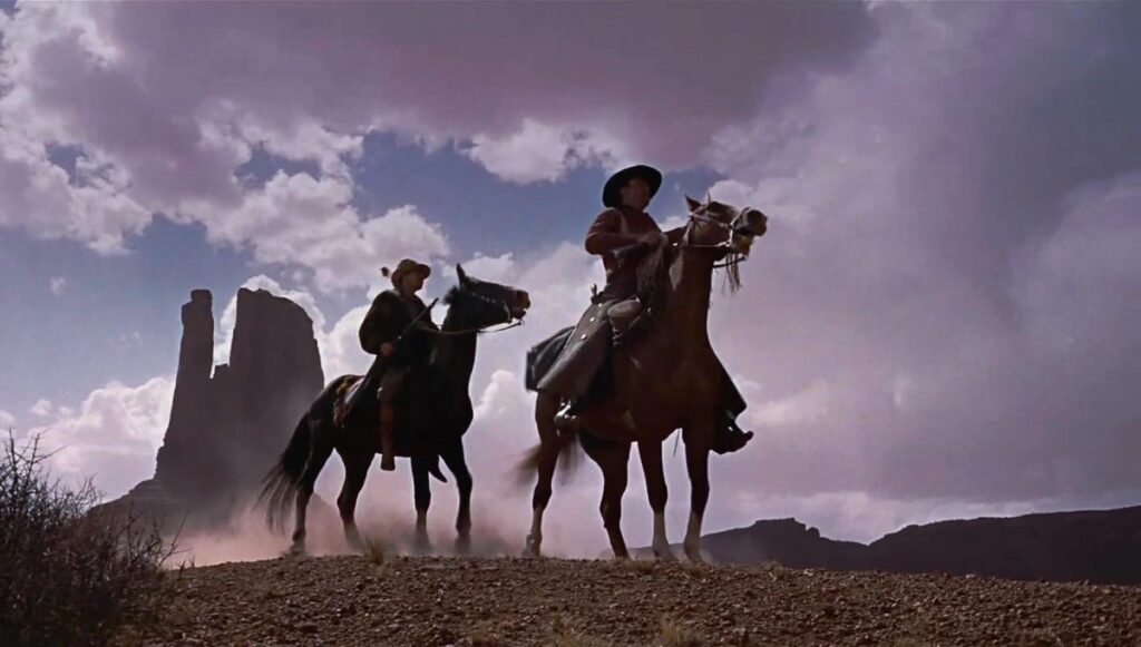 searchers01-1-1024x581 Centauros del desierto: la belleza que parece no haber sido filmada por nadie