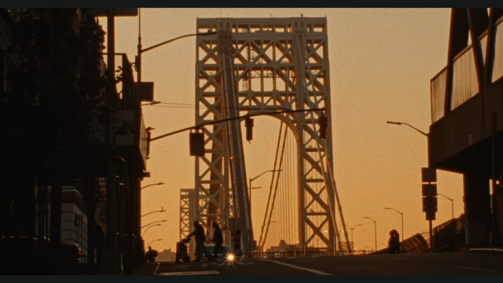 Captura-de-pantalla-2-1024x576 La magia del analógico: NYC on 16mm Film (2025)