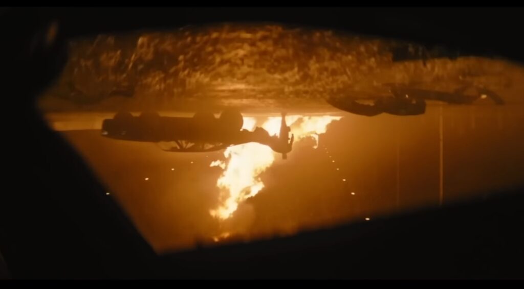 Captura-de-pantalla_20-12-2025_74924_www.youtube.com_-1024x566 La noche como materia: poesía visual y cinematografía en The Batman