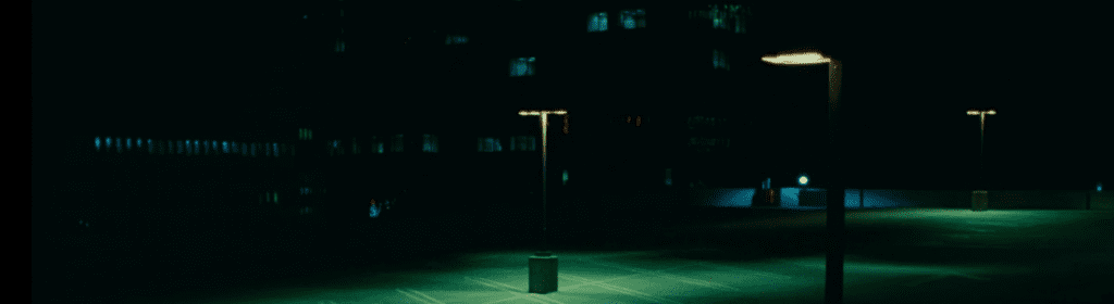 Captura-de-pantalla_29-12-2025_203123_www.youtube.com-fotor-20251229203553-1024x280 Análisis de fotograma: la noche como territorio moral en Paris, Texas