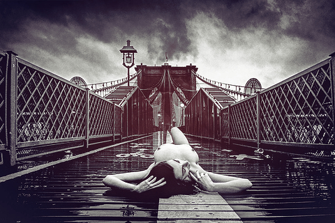 Desnudas-en-Nueva-York-90s-6 Estreno capítulo 6 | El diario robado de mis desnudos: una novela sobre la traición y la belleza