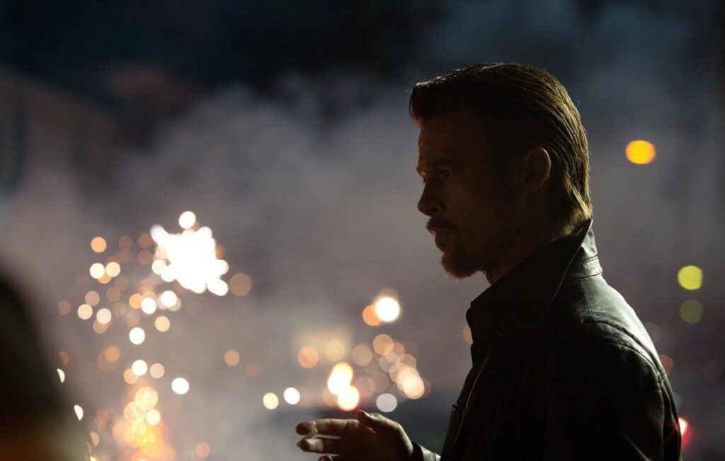 greig-fraser-is-one-of-the-best-cinematographers-currently-v0-euacq2qpus5d1-1024x652 Escribir con penumbra: el estilo visual de Greig Fraser más allá de la noche de Gotham