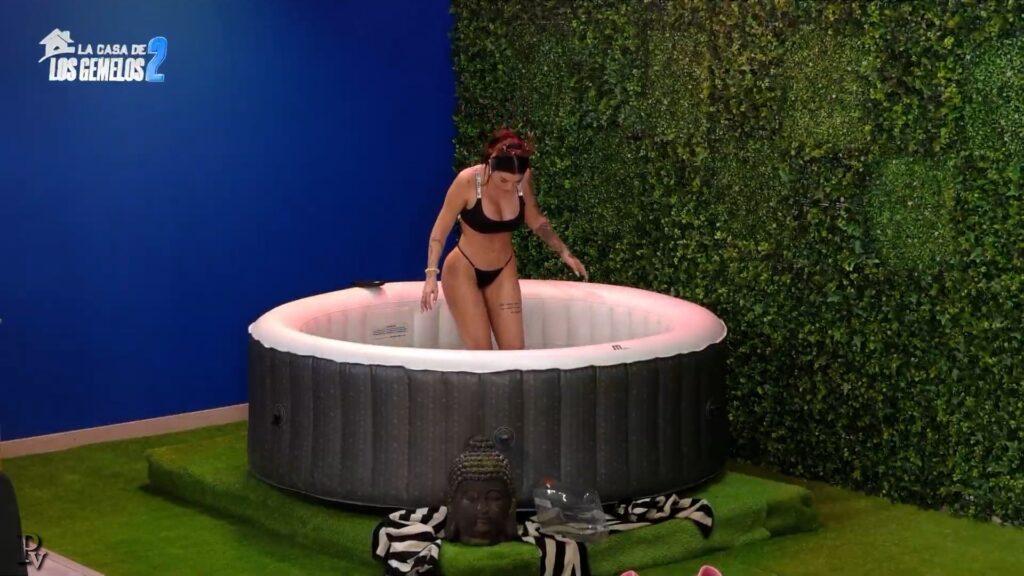 yLg4Vvd0_o-1024x576 Desnudos y descuidos La casa de los gemelos 2 | Bea ‘La Legionaria’, Aramis Fuster, La Marrash, María Rispa, Gabriella, Nisrrine, La Falete, Andrea Batres