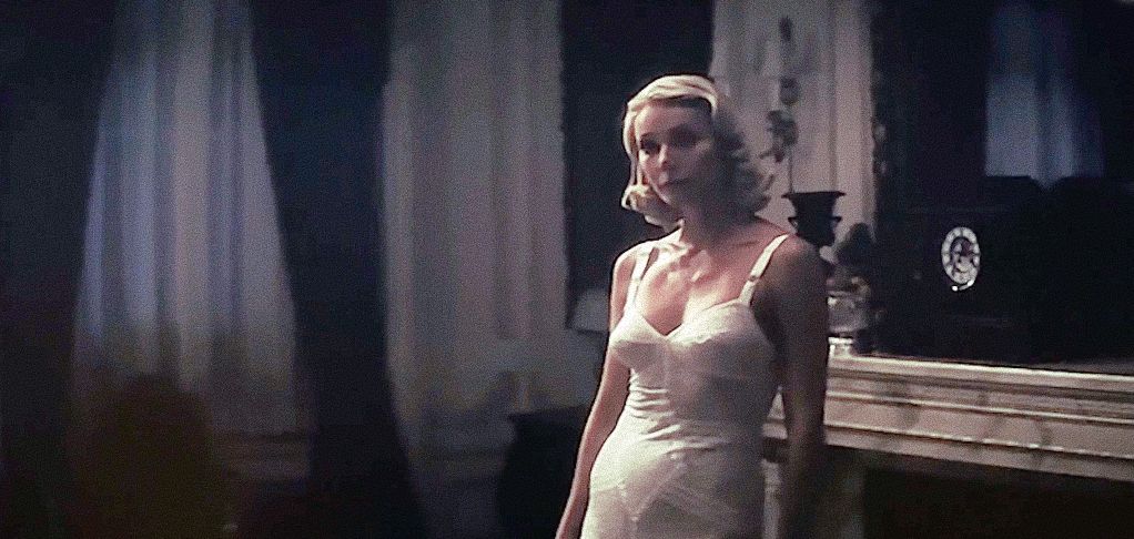 Captura-de-pantalla-11-fotor-20260106193611 El breve desnudo de Gwyneth Paltrow en Marty Supreme: un regreso magistral y metatextual