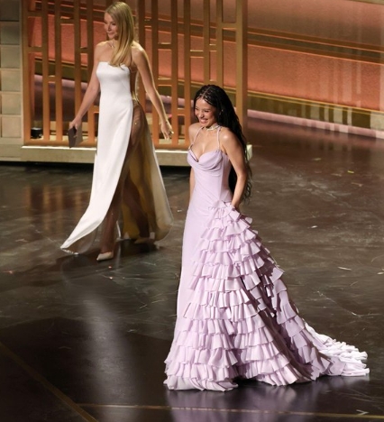 Captura-de-pantalla_16-3-2026_7020_x.com_ El breve desnudo de Gwyneth Paltrow en los Oscar y en Marty Supreme: un regreso magistral y metatextual