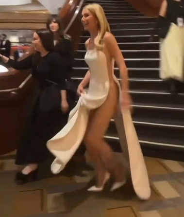 Captura-de-pantalla_16-3-2026_709_x.com_ El breve desnudo de Gwyneth Paltrow en los Oscar y en Marty Supreme: un regreso magistral y metatextual