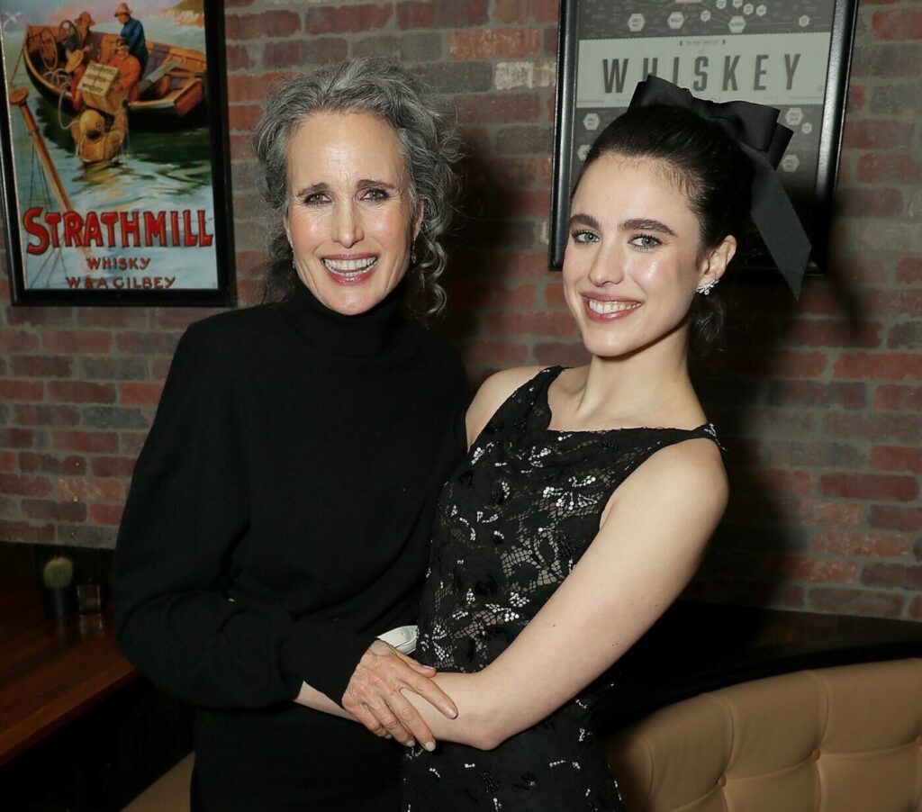 FOTO-ANDY-scaled-e1708617521662-1024x902 Madres, hijas y la herencia del rostro