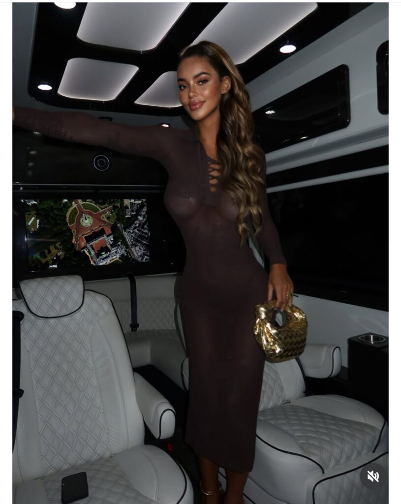 IMG_1519-815x1024 Vika Grram desnuda para la Generación Z ¿de zoquetes?