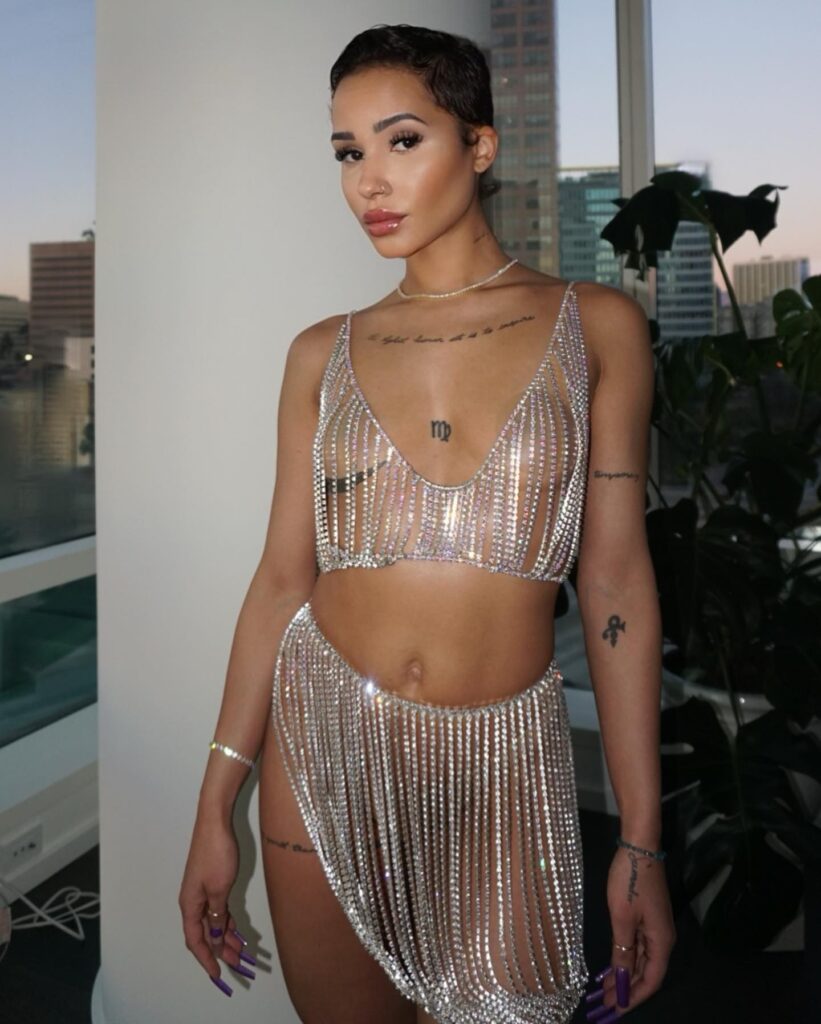 Tanaya-Henry-gedfg-14-821x1024 Desnudamos a Tanaya Henry