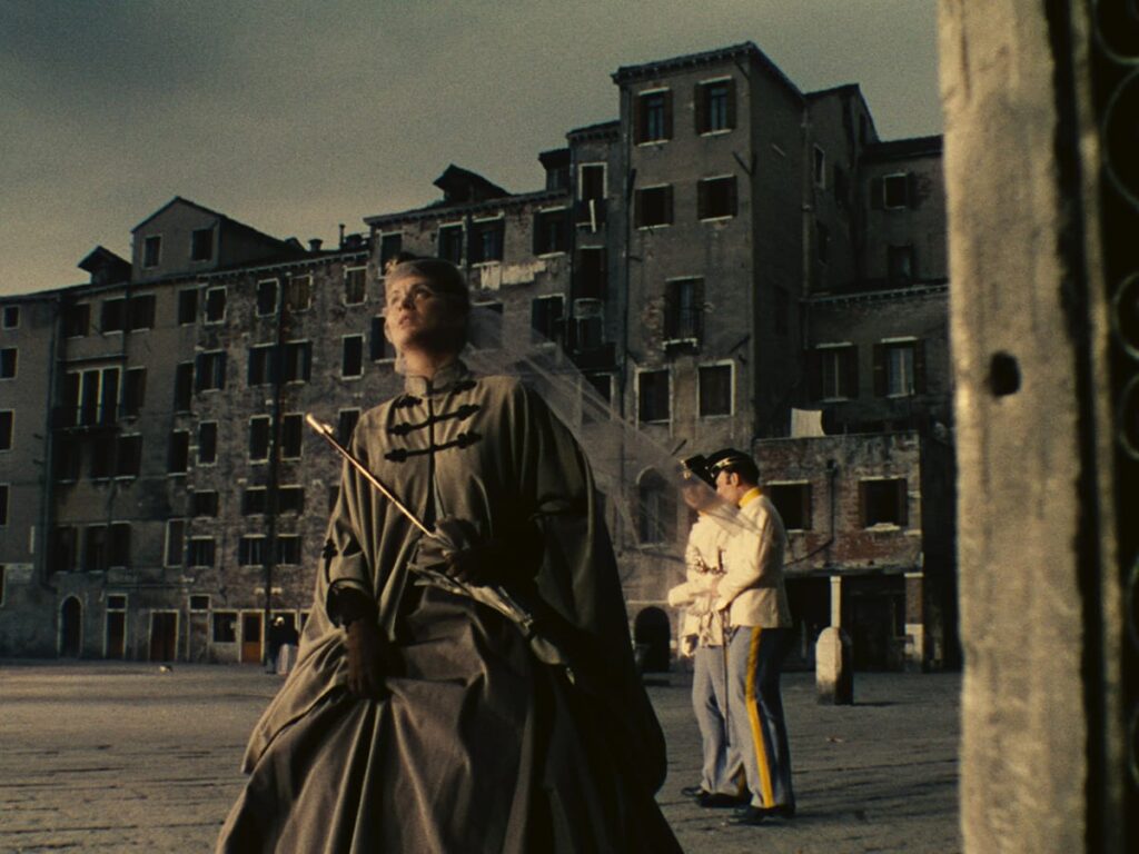 f9cacf8839c422d6defd61d2ccda61c0-1-1024x768 Senso o la belleza trágica del encuadre: Visconti y el arte de mirar