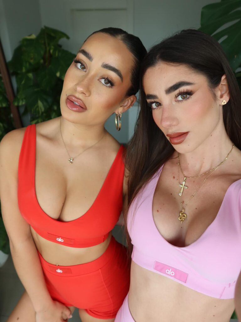 1772548721818-1-768x1024 Lola Lolita desnuda su placer oculto en X, Tik Tok o Instagram