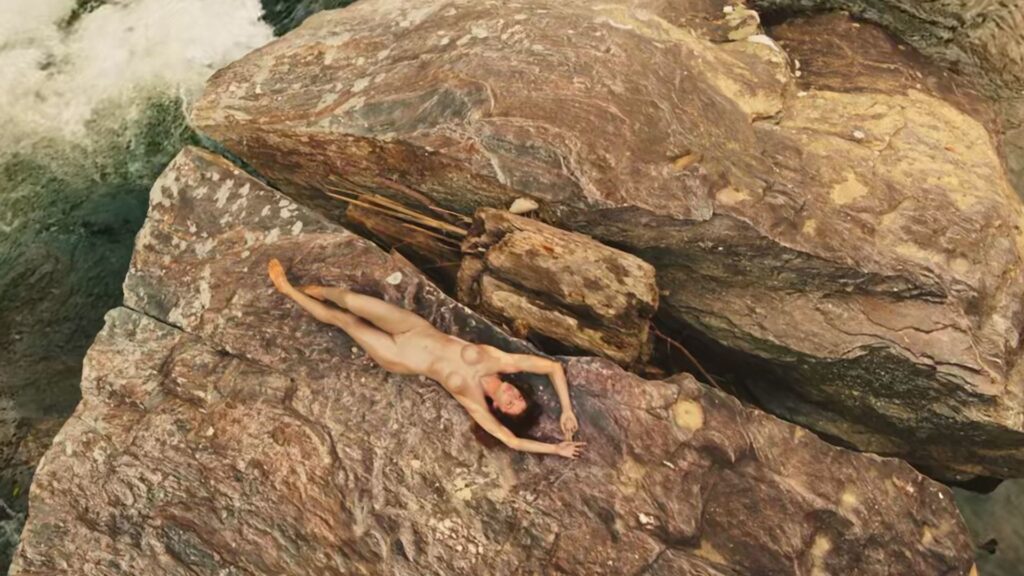 5Nunocmv_o-1024x576 El erotismo ceremonial en los desnudos de Madam beja