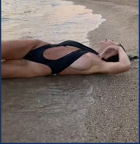 Astrid Millán desnuda