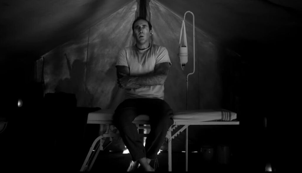 Captura-de-pantalla_12-2-2026_193922_www.youtube.com_-1024x586 Spider-noir o la penumbra innecesaria de un héroe solar