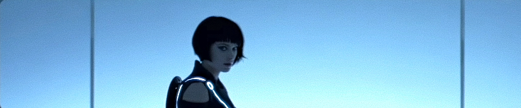 Captura-de-pantalla_12-2-2026_21326_www.youtube.com-fotor-20260212211125 El espejo digital: Quorra y el santuario del agua en Tron Legacy