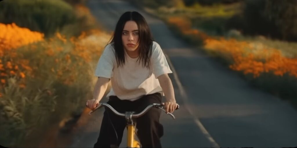 Captura-de-pantalla_2-2-2026_214614_www.youtube.com_-1024x511 Análisis musical | Wildflower de Billie Eilish: la fragilidad como arquitectura sonora