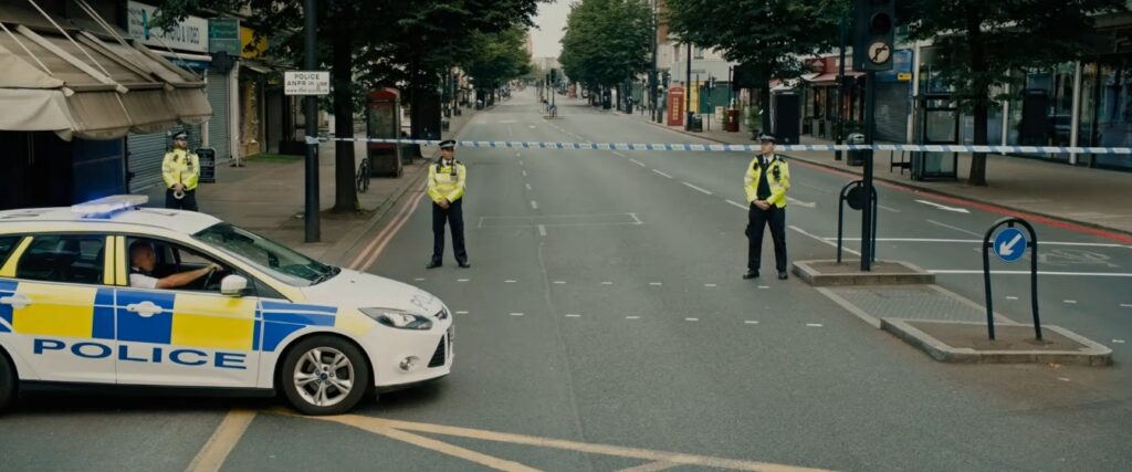 Captura-de-pantalla_6-2-2026_191144_www.youtube.com_-1024x427 Cuando la imagen perdió su peso: del volumen físico de John Badham a la planicie digital de David Mackenzie