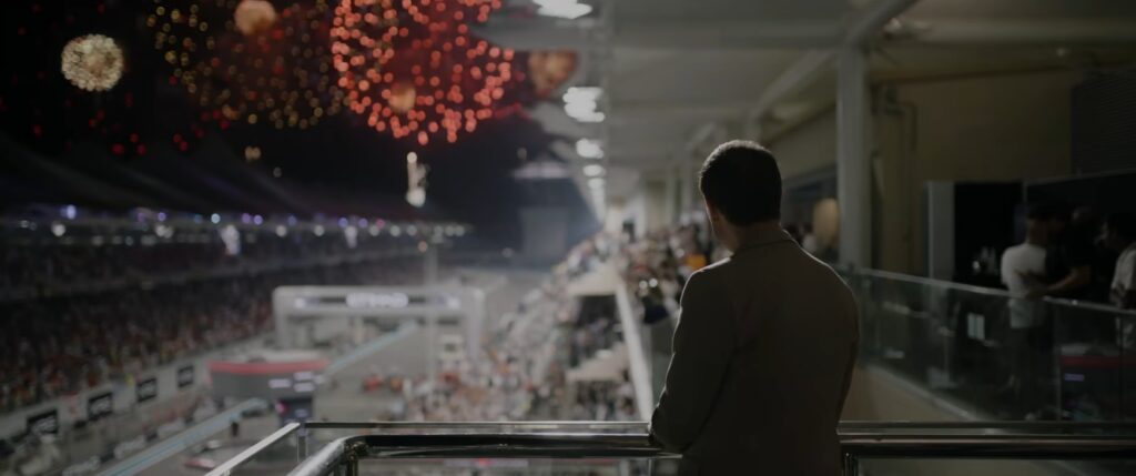 Captura-de-pantalla_8-2-2026_91838_www.youtube.com_-1024x429 Velocidad esculpida en luz: la sinfonía visual de Kosinski en F1